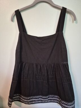 Anthropologie Black Sleeveless Embroidered Hem Tank
